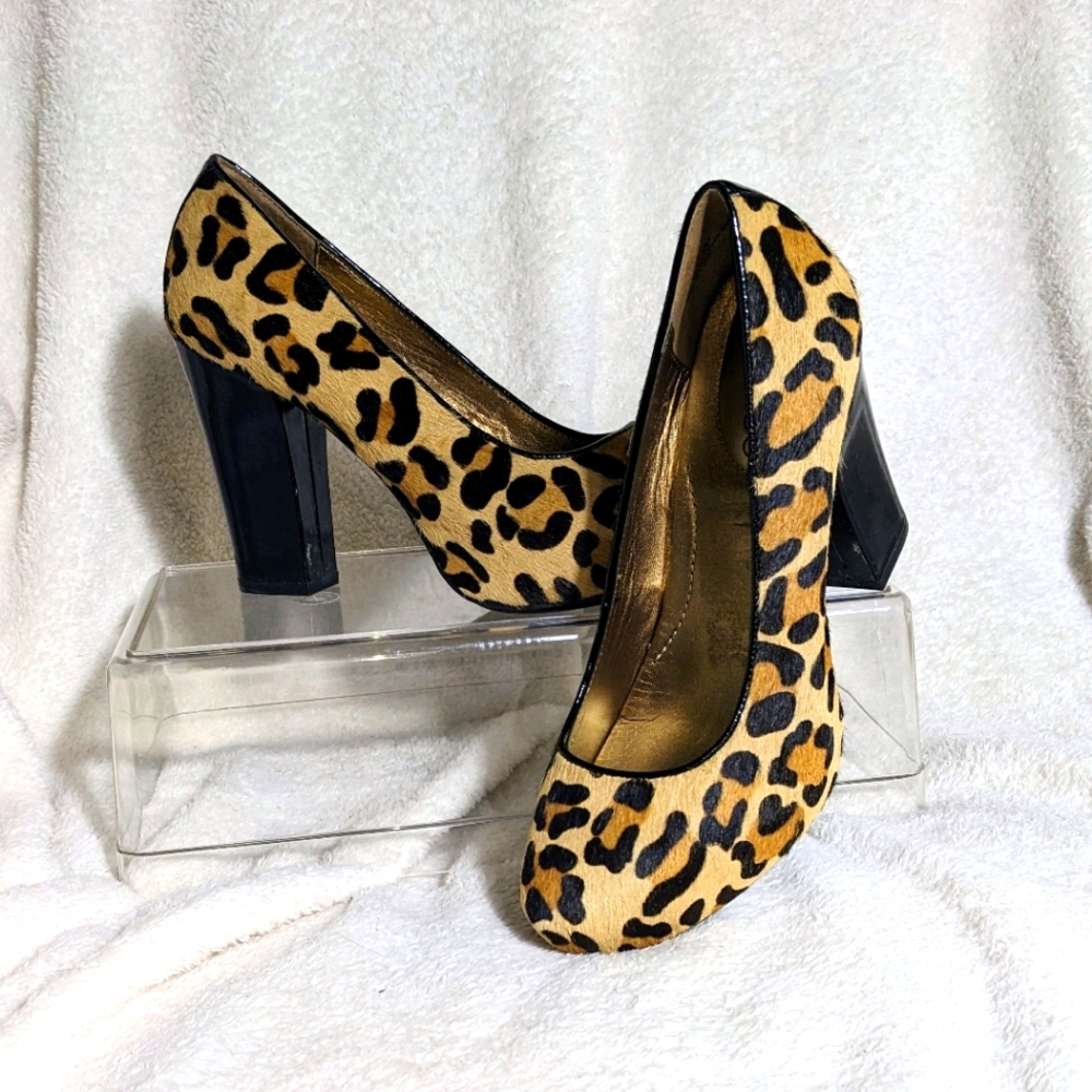 Me Too Leopard Platform Pumps | Size 8 - Picture 5 of 11